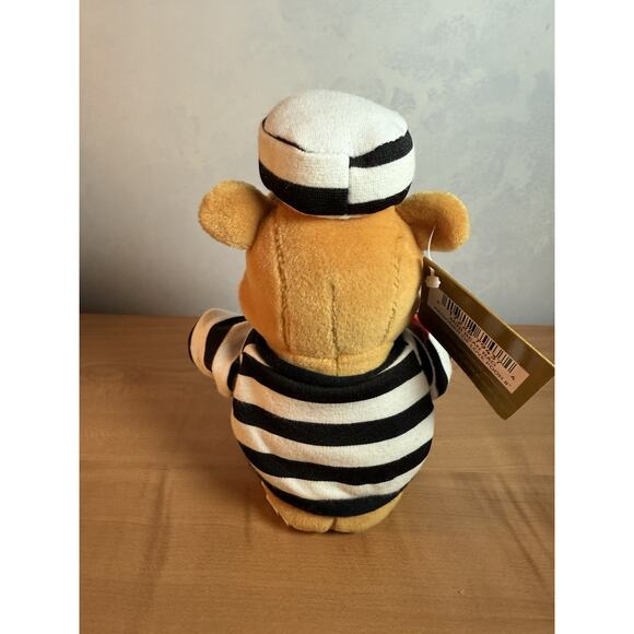 Disney Store Winnie the Pooh Prisoner of Love 8" Plush Valentines Day NWT - Picture 3 of 10